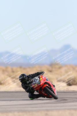 media/Dec-07-2025-CVMA (Sun) [[3e7d2de5dc]]/Race 9-Formula UL Shootout/